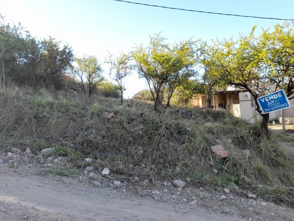 VENDO TERRENO 300 m2. EN B° VILLA SOL. SALSIPUEDES C/ ESCRITURA!!!