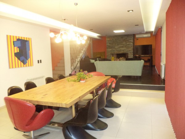 VENDO CASA DE 3 DORM. COUNTRY TIERRALTA. EXCELENTE CALIDAD!!!