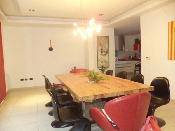 VENDO CASA DE 3 DORM. COUNTRY TIERRALTA. EXCELENTE CALIDAD!!!