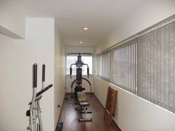 VENDO CASA DE 3 DORM. COUNTRY TIERRALTA. EXCELENTE CALIDAD!!!