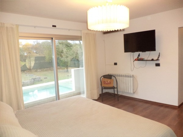 VENDO CASA DE 3 DORM. COUNTRY TIERRALTA. EXCELENTE CALIDAD!!!