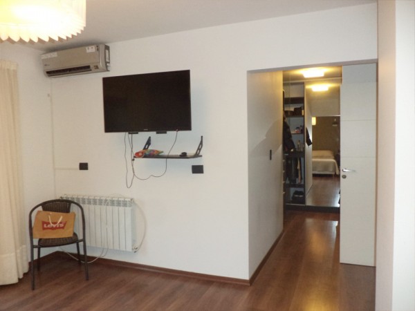VENDO CASA DE 3 DORM. COUNTRY TIERRALTA. EXCELENTE CALIDAD!!!