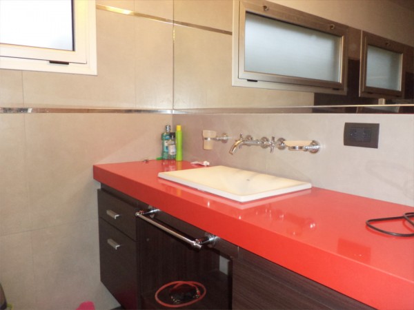 VENDO CASA DE 3 DORM. COUNTRY TIERRALTA. EXCELENTE CALIDAD!!!