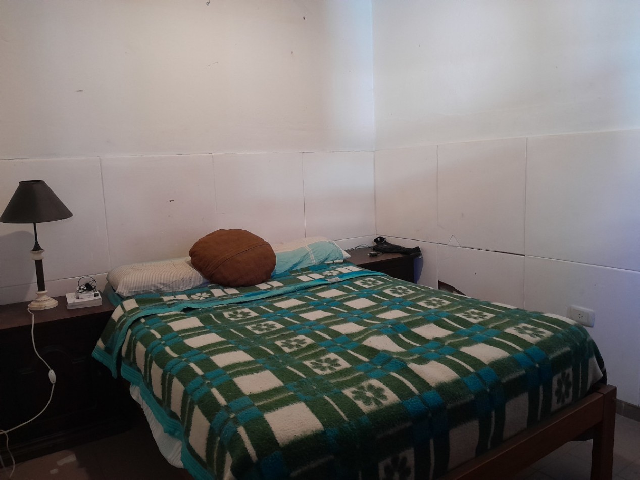 VENDO CASA 2 DORM. B° TALLERES ESTE. PERMUTA X DEPTO B° ALBERDI O CENTRO