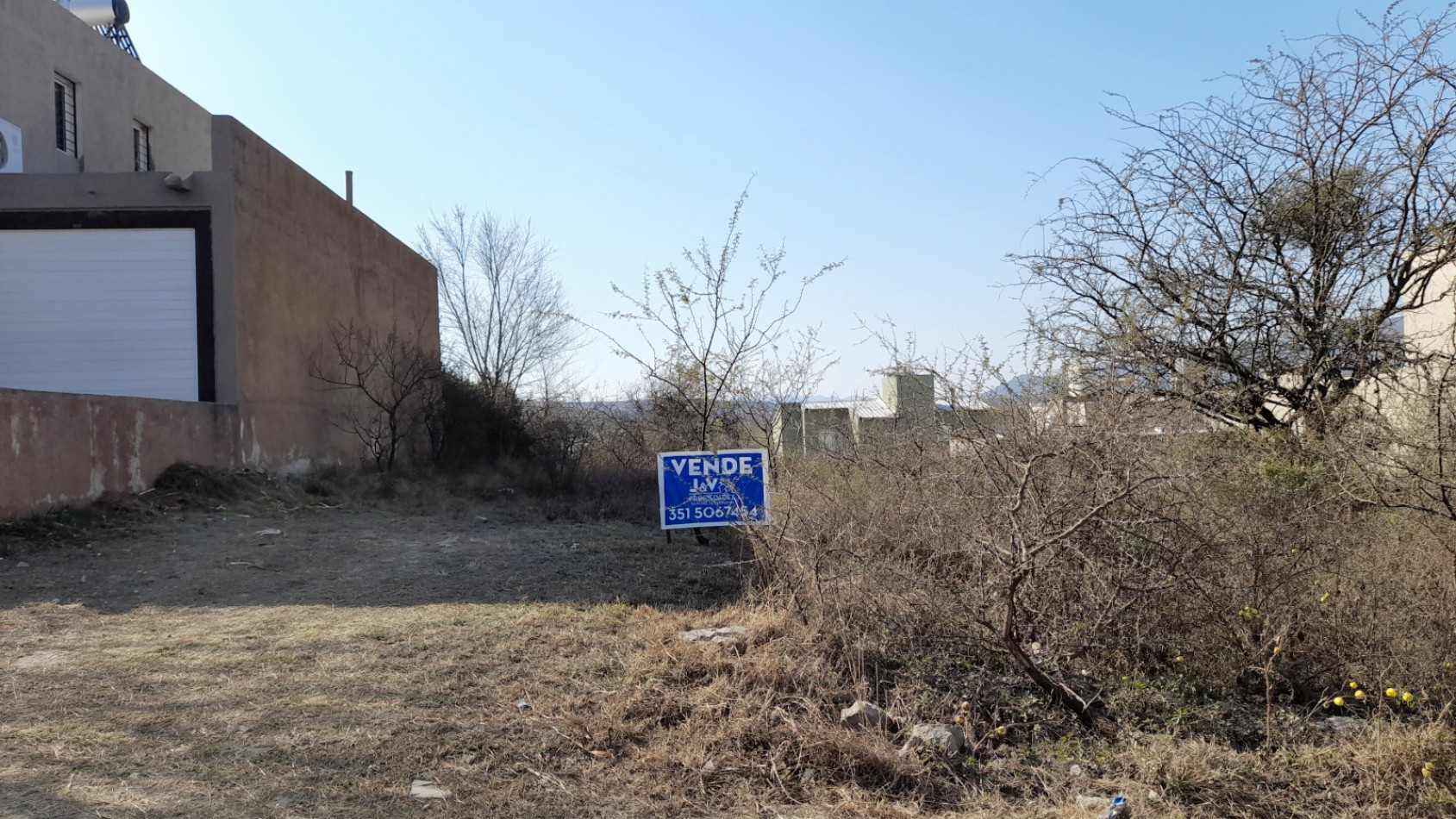 TERRENO EN VENTA. 300 M2. VILLA SAN NICOLAS-MALAGUEÑO 2°SECCION. C/ESCRITURA.