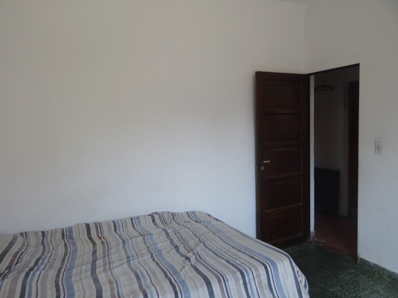 CASA EN VENTA. 2 DORMITORIOS. BARRIO DEAN FUNES.