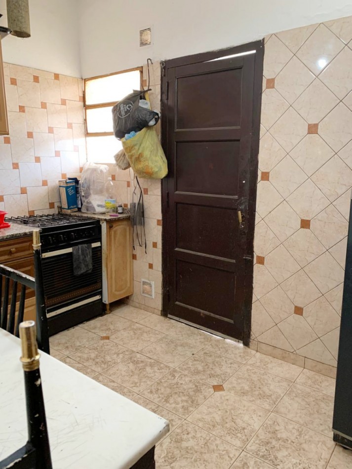CASA EN VENTA. 2 DORMITORIOS. BARRIO DEAN FUNES.