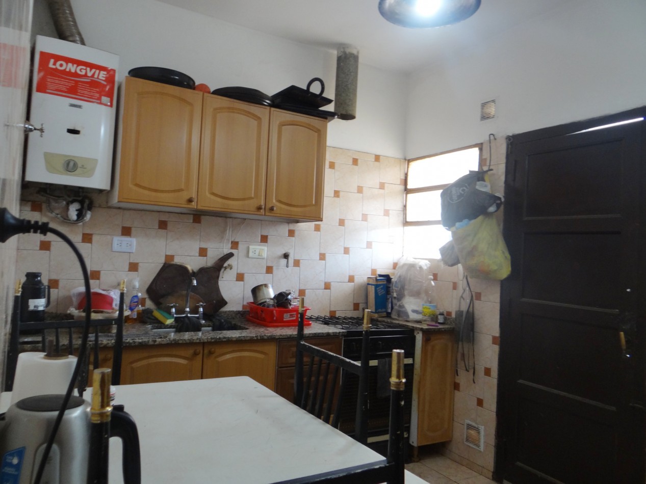 CASA EN VENTA. 2 DORMITORIOS. BARRIO DEAN FUNES.