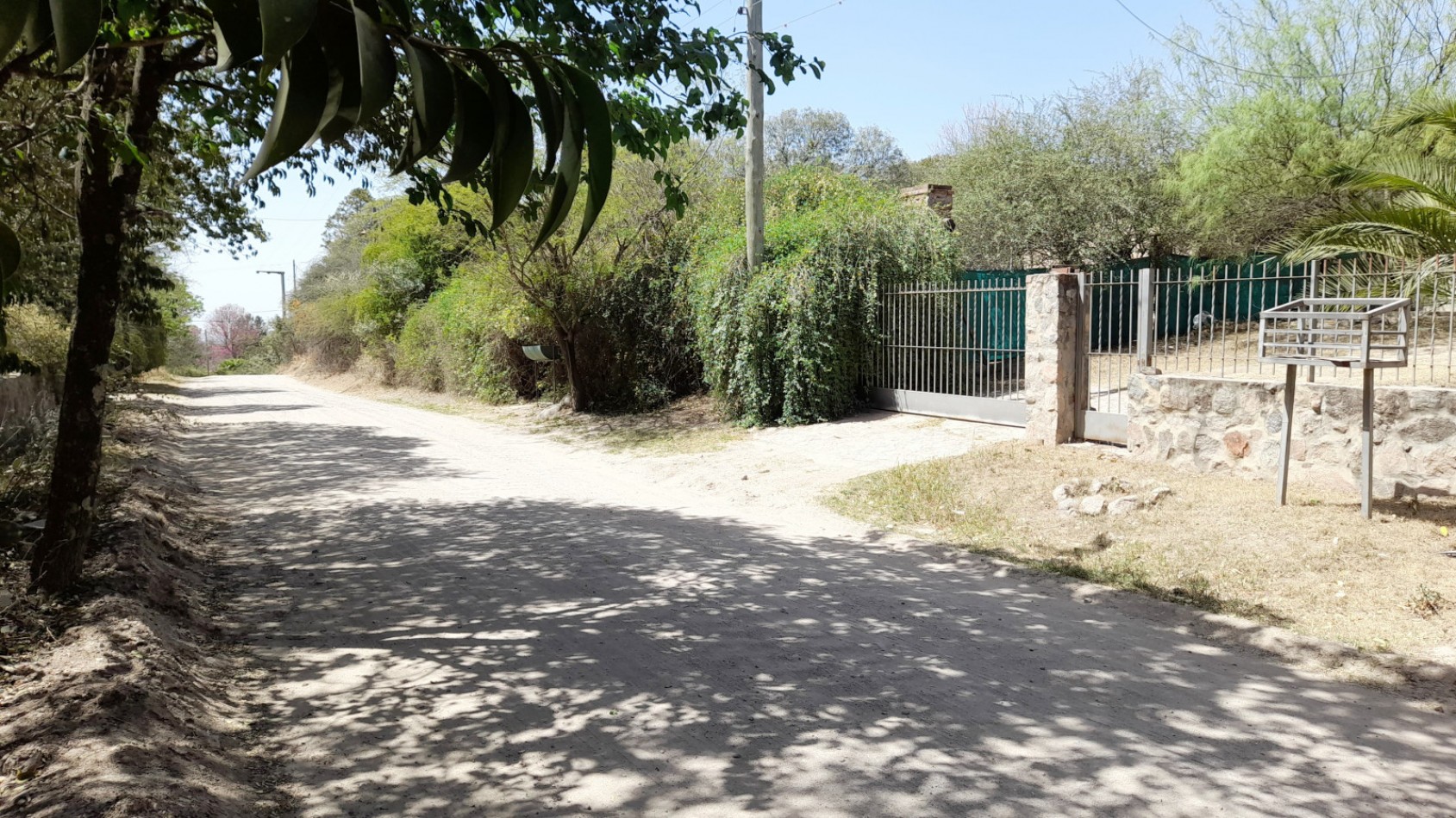 TERRENO EN VENTA 700 M2. VILLA LOS ALTOS. RIO CEBALLOS C/ESCRITURA.