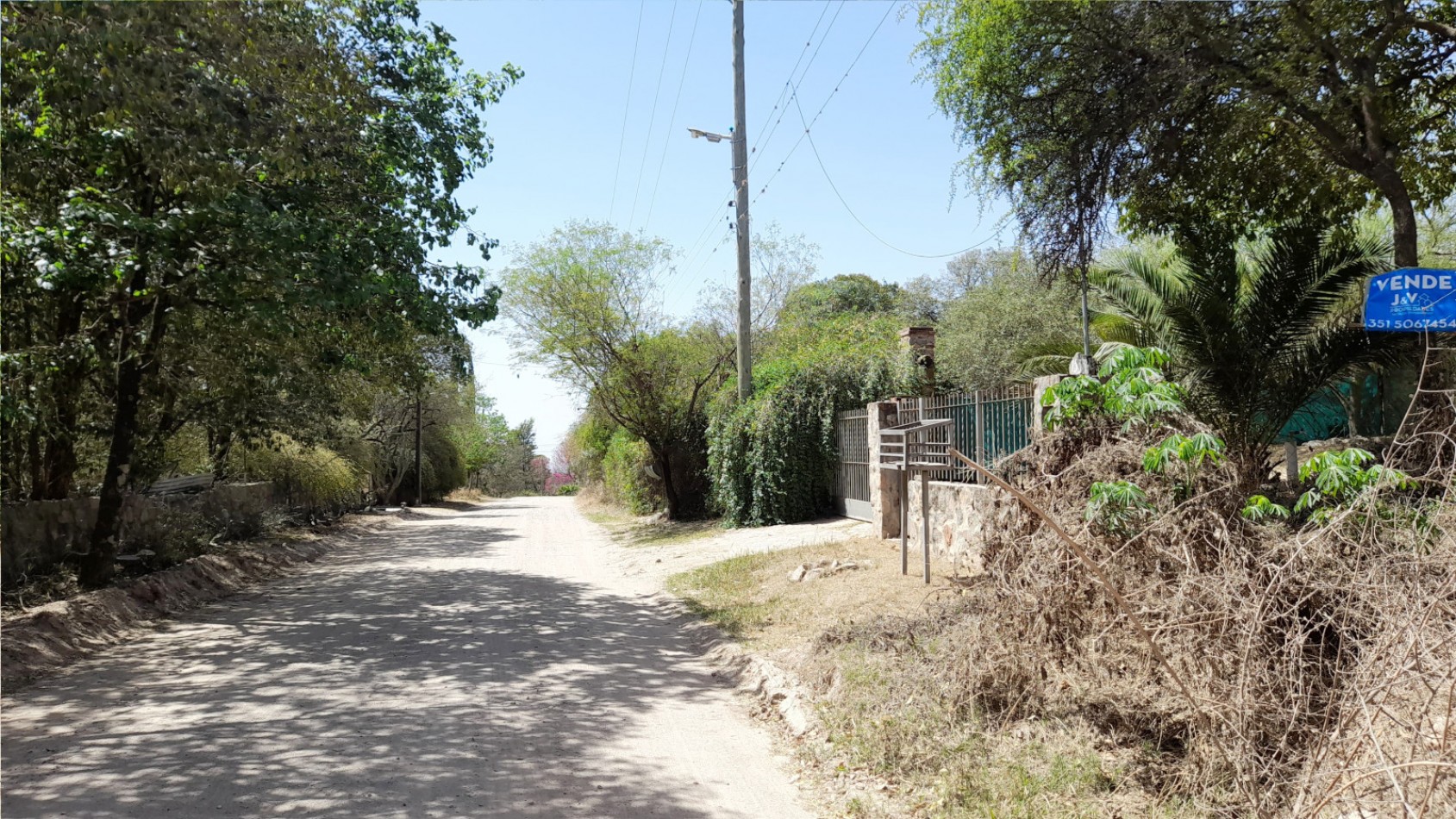 TERRENO EN VENTA 700 M2. VILLA LOS ALTOS. RIO CEBALLOS C/ESCRITURA.