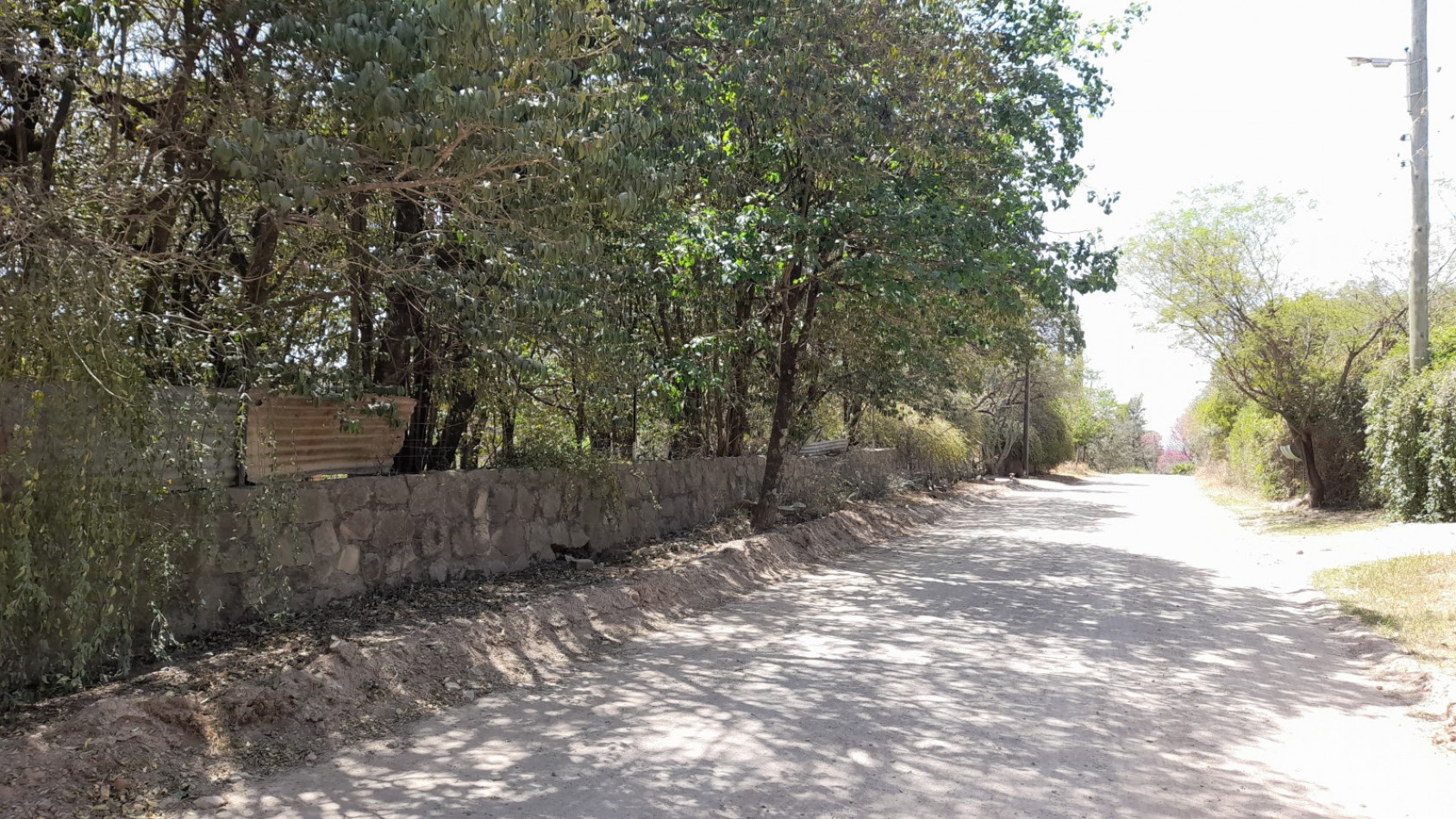 TERRENO EN VENTA 700 M2. VILLA LOS ALTOS. RIO CEBALLOS C/ESCRITURA.