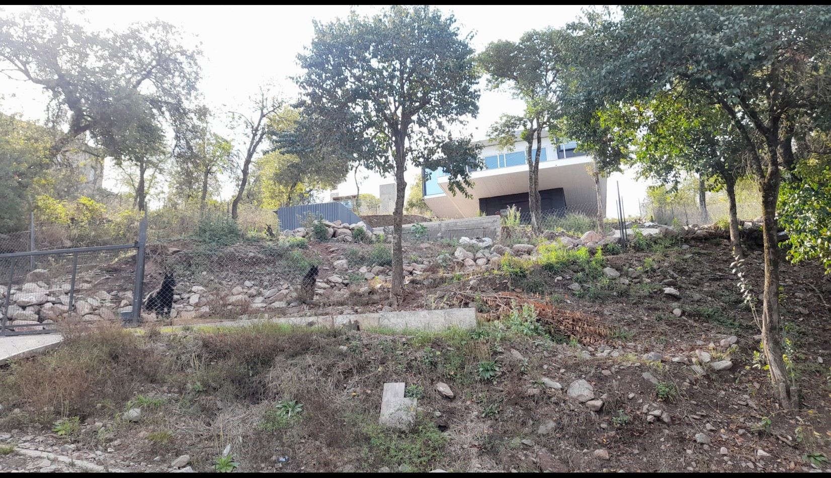 TERRENO EN VENTA. 840 m2. SIERRA NUEVA MENDIOLAZA. LISTO P/ESCRITURA.