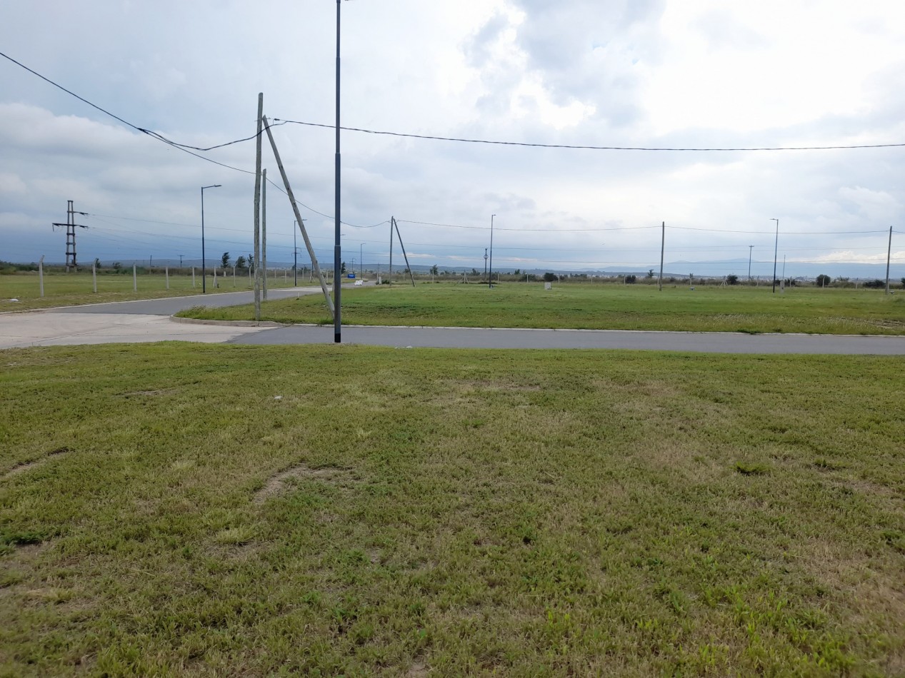 Lote en venta B° Quebradas de Manantiales.  290 m2. Apto Duplex!!!