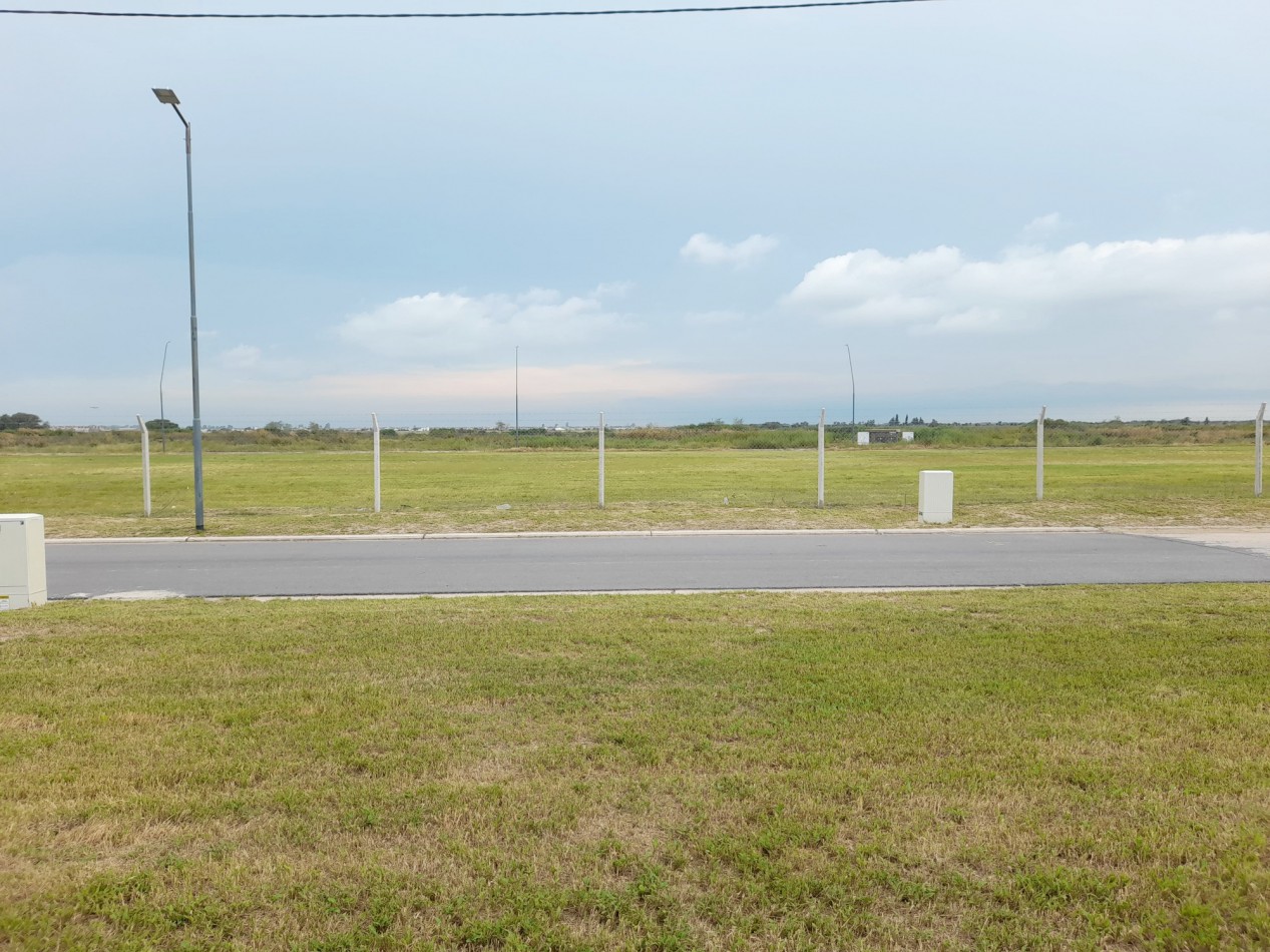 Lote en venta B° Quebradas de Manantiales.  290 m2. Apto Duplex!!!