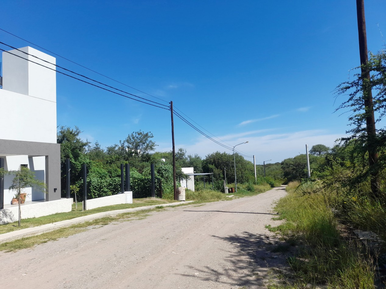 TERRENO EN VENTA 250 M2. B° PROSSUR-LOMAS DEL CHAÑAR- RIO CEBALLOS. CON ESCRITURA!!!!!