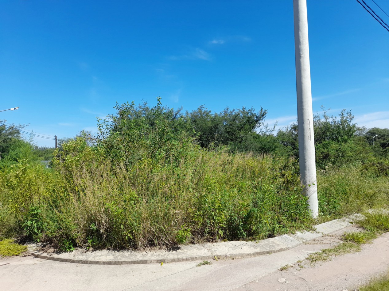 TERRENO EN VENTA 607,5 M2. B° PROSSUR-LOMAS DEL CHAÑAR- RIO CEBALLOS. CON ESCRITURA!!!!!