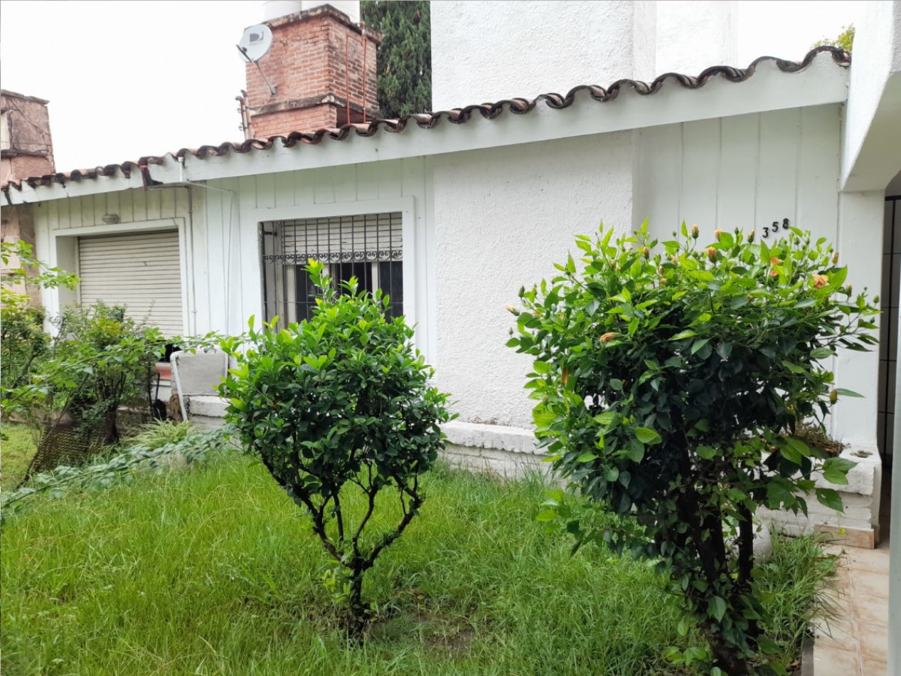 CASA EN VENTA 3 DORM. B° MARQUES DE SOBREMONTE. LISTA P/ESCRITURAR
