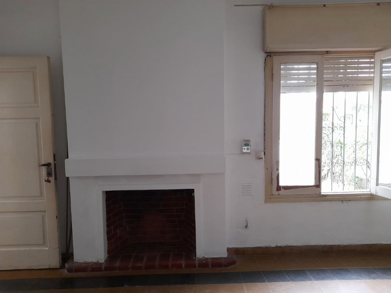 CASA EN VENTA 3 DORM. B° MARQUES DE SOBREMONTE. LISTA P/ESCRITURAR