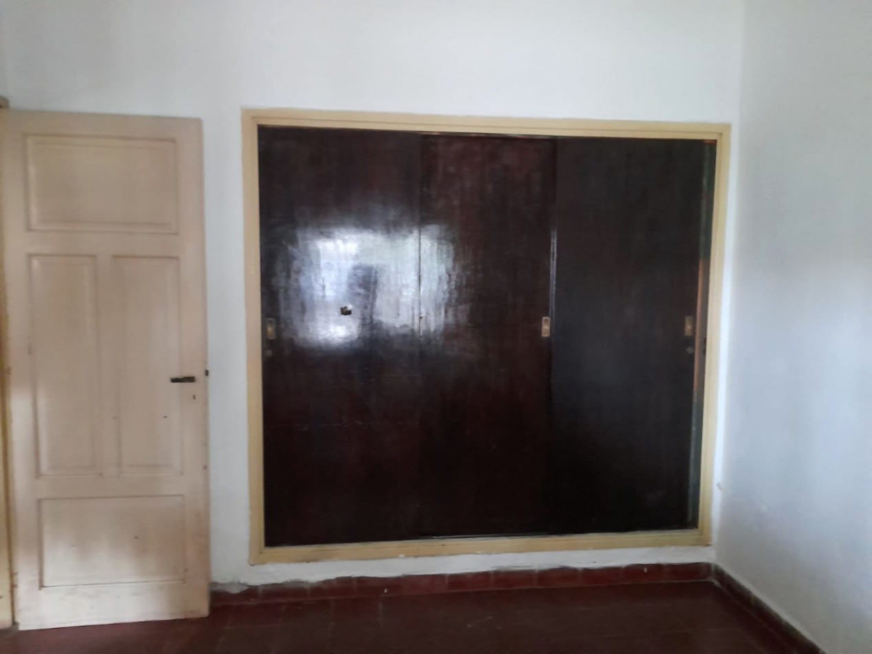 CASA EN VENTA 3 DORM. B° MARQUES DE SOBREMONTE. LISTA P/ESCRITURAR