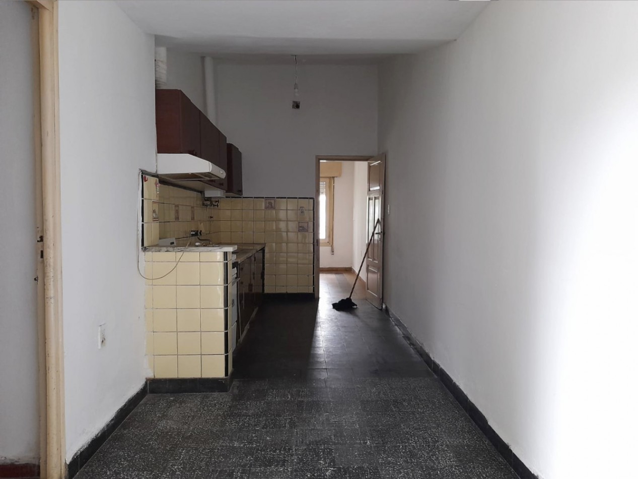 CASA EN VENTA 3 DORM. B° MARQUES DE SOBREMONTE. LISTA P/ESCRITURAR