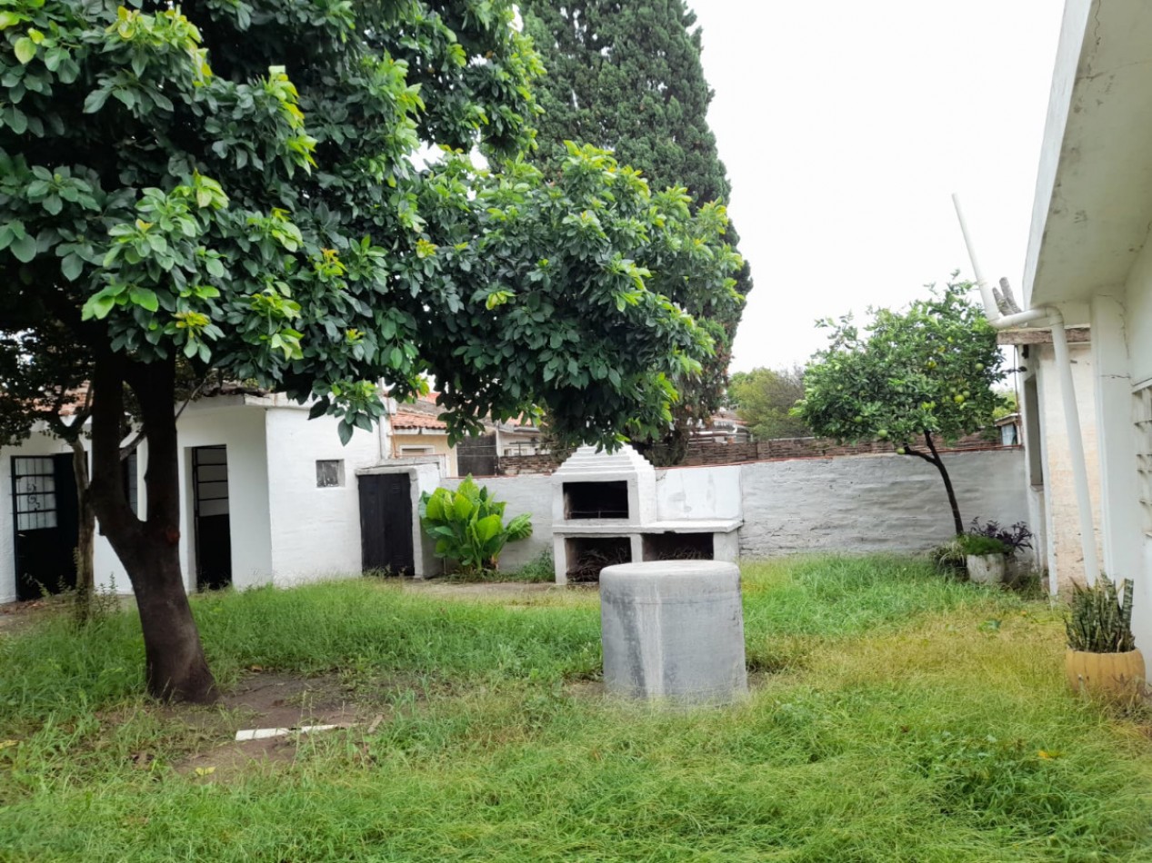 CASA EN VENTA 3 DORM. B° MARQUES DE SOBREMONTE. LISTA P/ESCRITURAR