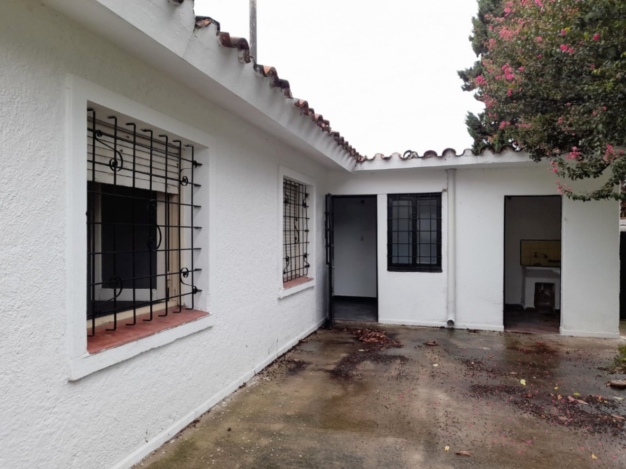 CASA EN VENTA 3 DORM. B° MARQUES DE SOBREMONTE. LISTA P/ESCRITURAR