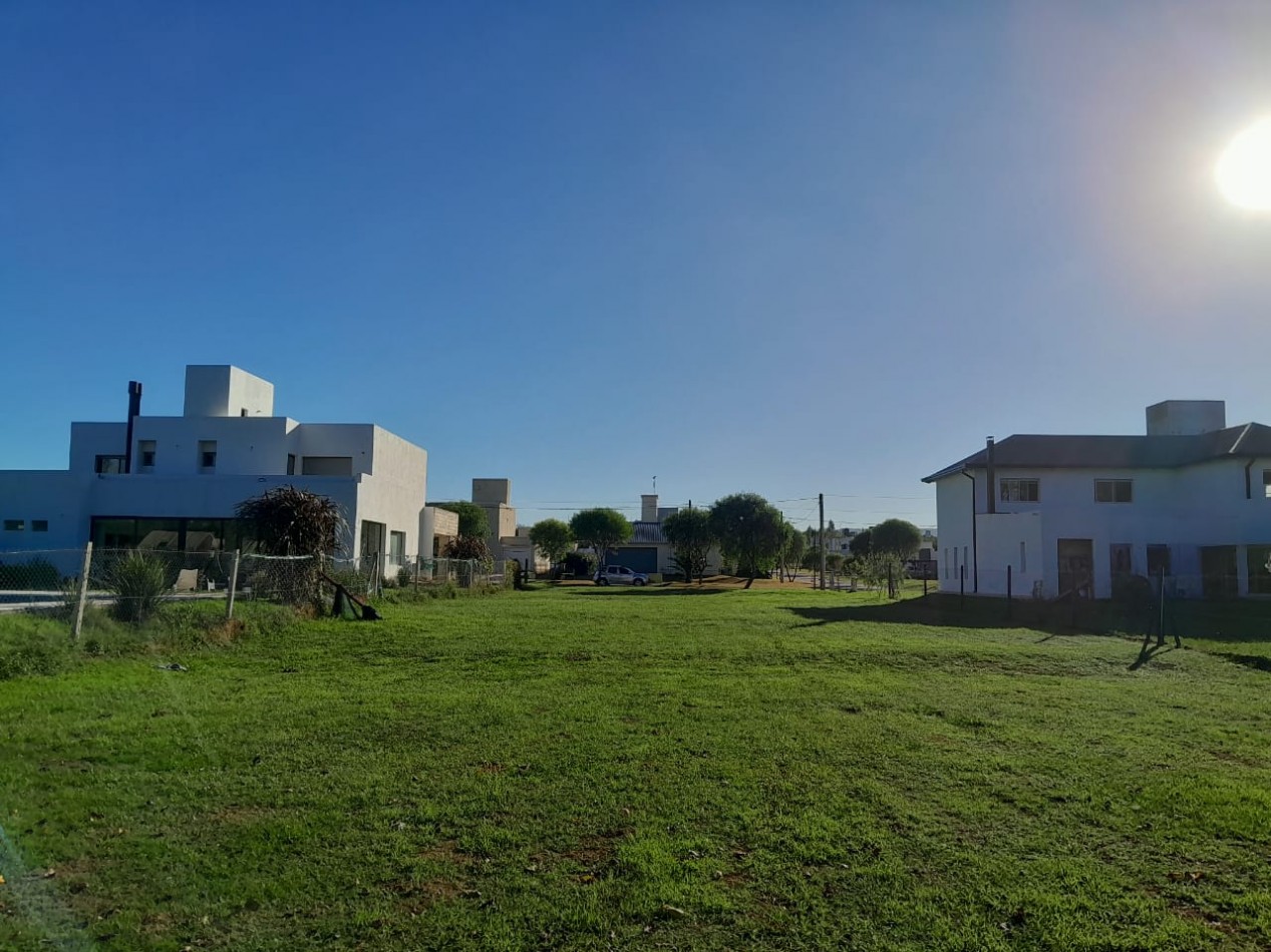 VENDO LOTE 1.380 M2 COUNTRY LAS CORZUELAS. 1° ETAPA