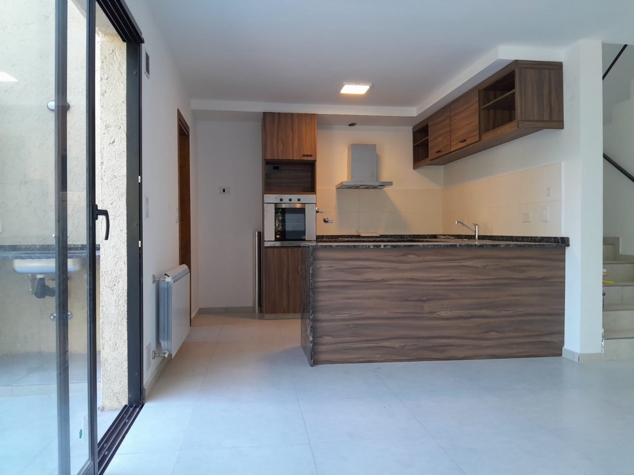 VENDO CASA 3 DORM. ETAPA ECO-VILLA CATALINA. APTO CREDITO!!!