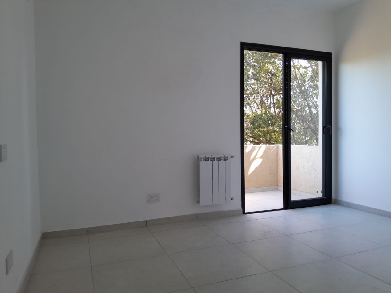 VENDO CASA 3 DORM. ETAPA ECO-VILLA CATALINA. APTO CREDITO!!!
