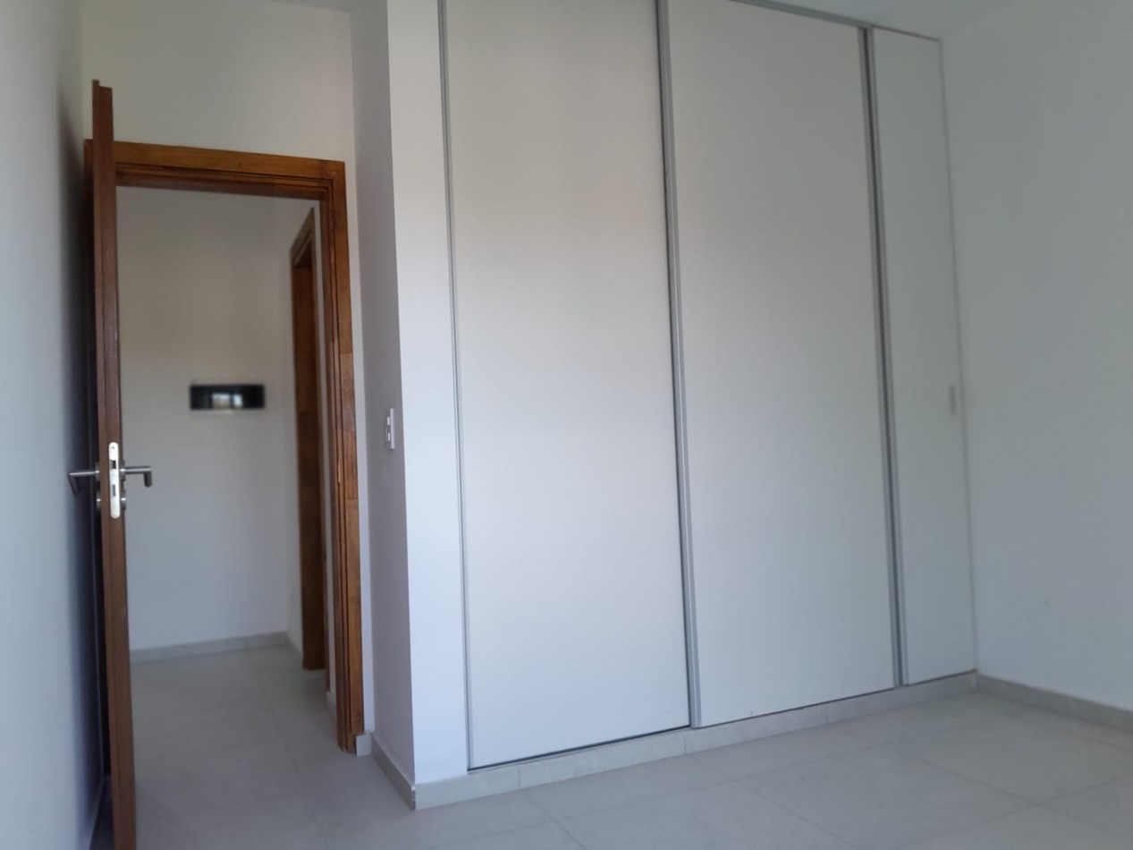 VENDO CASA 3 DORM. ETAPA ECO-VILLA CATALINA. APTO CREDITO!!!