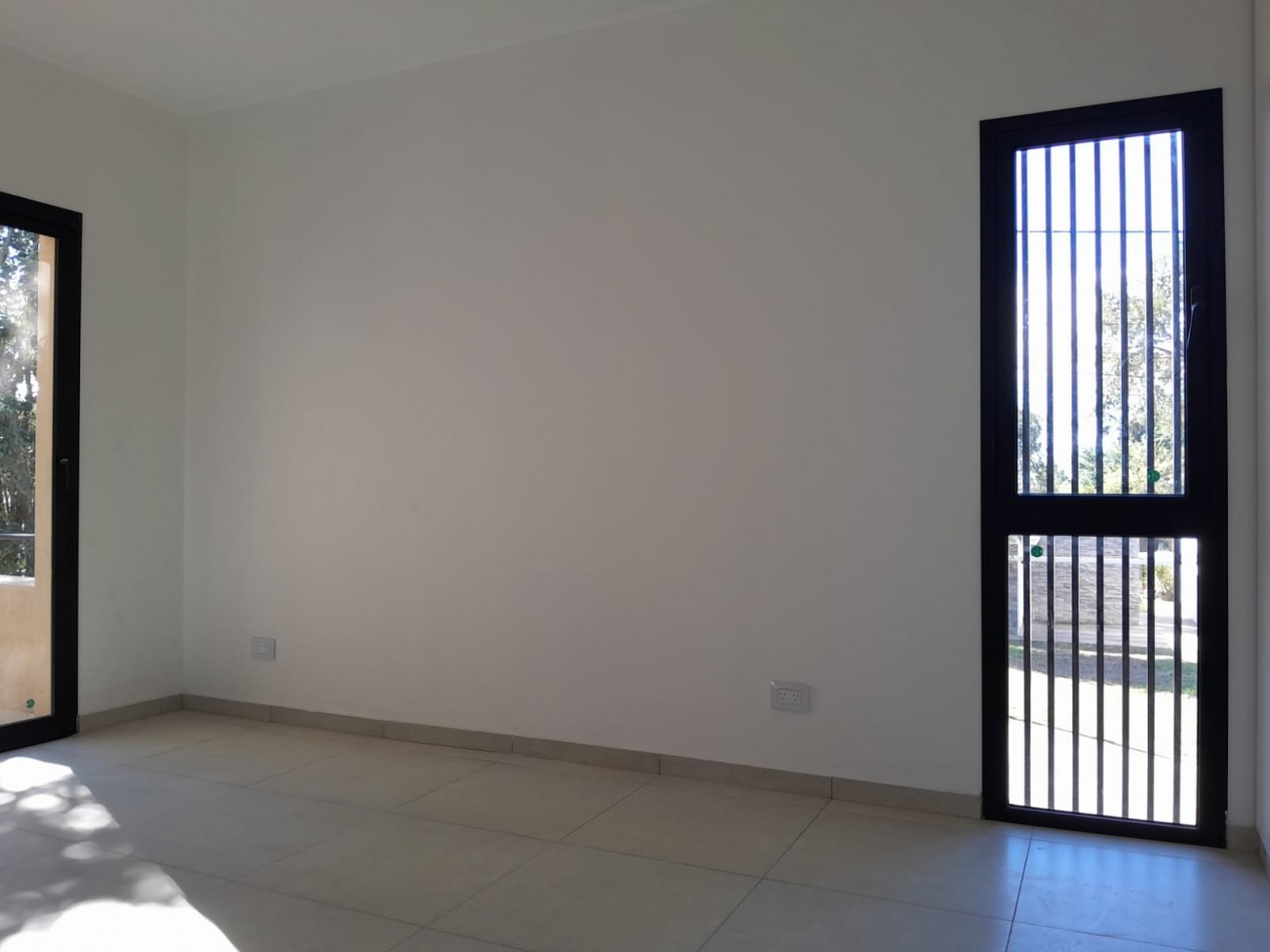 VENDO CASA 3 DORM. ETAPA ECO-VILLA CATALINA. APTO CREDITO!!!