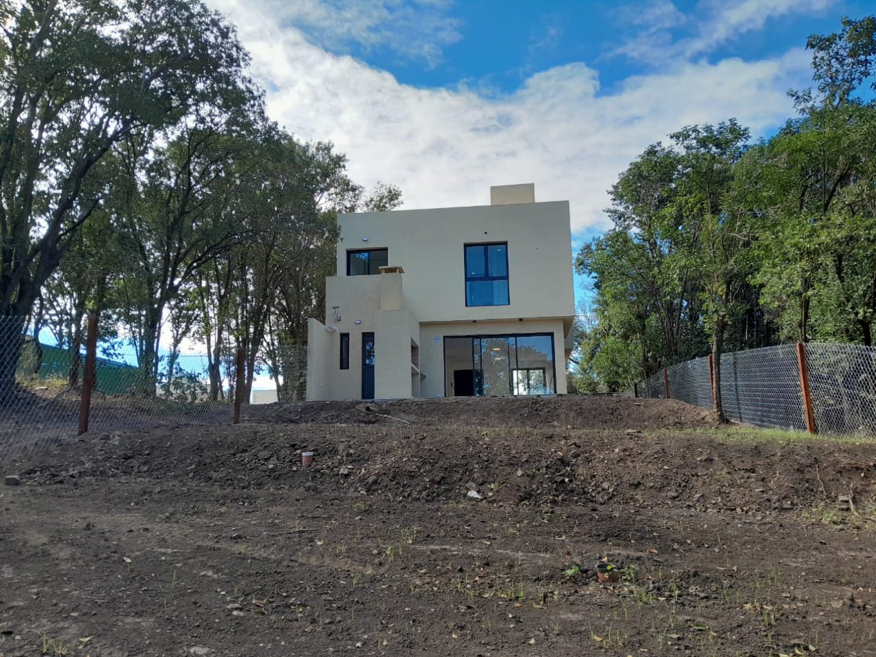 VENDO CASA 3 DORM. ETAPA ECO-VILLA CATALINA. APTO CREDITO!!!