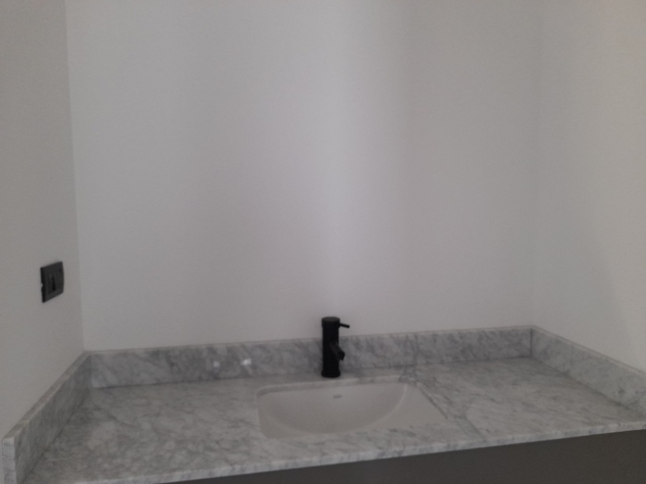 VENDO CASA 3 DORM. VILLA CATALINA. APTO CREDITO!!!