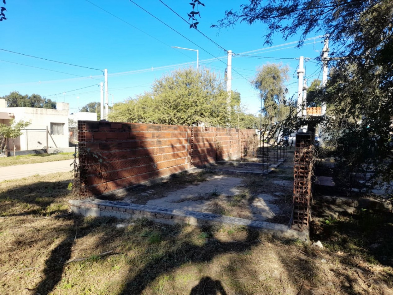 TERRENO EN VENTA C/CONSTRUCCION.ECO DE CATALINA .VILLA CATALINA.RIO CEBALLOS