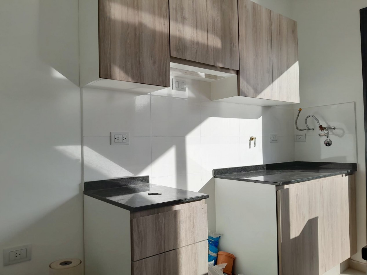 VENDO CASA 3 DORM. VILLA CATALINA. APTO CREDITO!!!