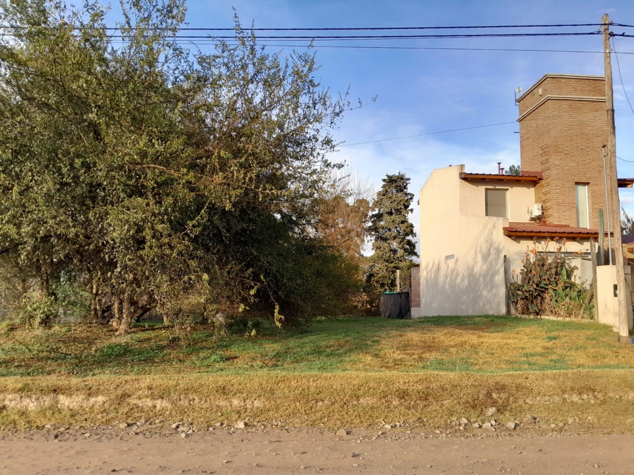 VENDO LOTE 405 M2 ETAPA LOS BOSQUES VILLA CATALINA. ESCRITURA!!!