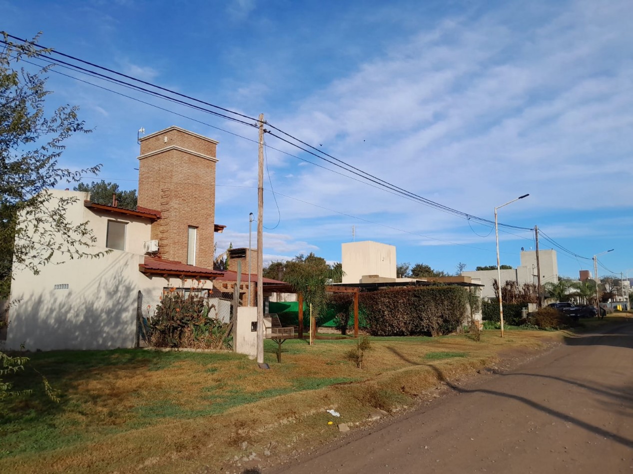 VENDO LOTE 405 M2 ETAPA LOS BOSQUES VILLA CATALINA. ESCRITURA!!!