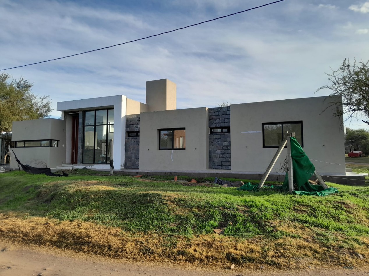 VENDO LOTE 405 M2 ETAPA LOS BOSQUES VILLA CATALINA. ESCRITURA!!!
