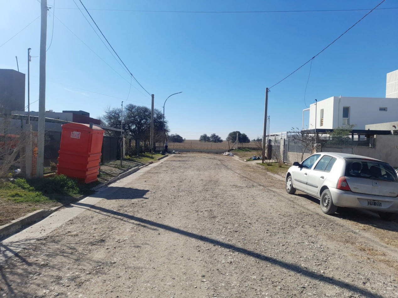 TERRENO EN VENTA  420 M. B° VILLA JUANA-ALTA GRACIA. C/ ESCRITURA. OPORTUNIDAD!