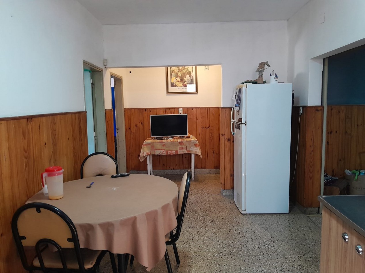 VENDO CASA 3 DORM. B° SARGENTO CABRAL. RECIBO VEHICULOS/MENOR. APTO CREDITO!!!