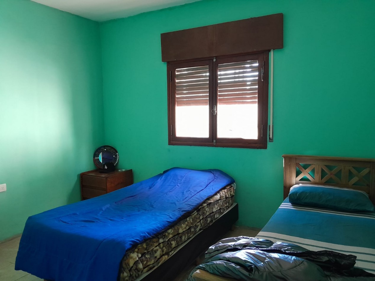 VENDO CASA 3 DORM. B° SARGENTO CABRAL. RECIBO VEHICULOS/MENOR. APTO CREDITO!!!