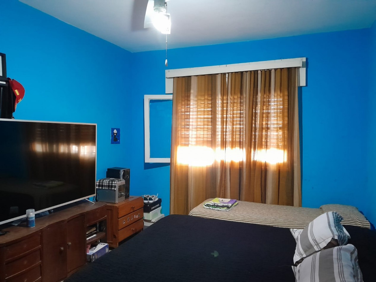 VENDO CASA 3 DORM. B° SARGENTO CABRAL. RECIBO VEHICULOS/MENOR. APTO CREDITO!!!