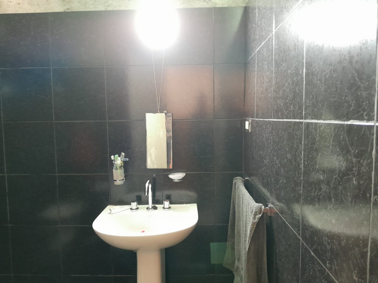 VENDO CASA 3 DORM. B° SARGENTO CABRAL. RECIBO VEHICULOS/MENOR. APTO CREDITO!!!