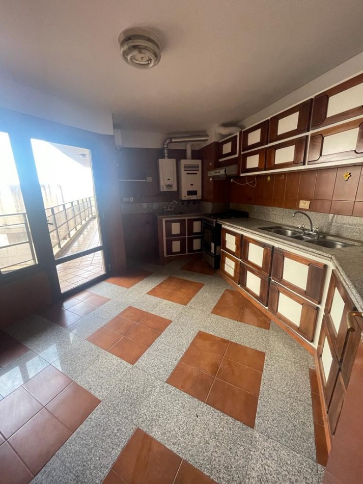 VENDO DEPARTAMENTO 3 DORMITORIOS B° NUEVA CORDOBA - PISO COMPLETO - FINANCIACION