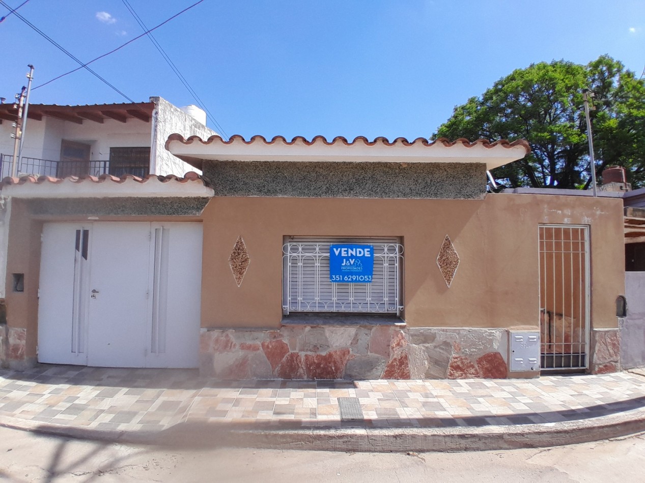 VENDO CASA 3 DORM.+ DEPARTAMENTO. B° TALLERES SUD