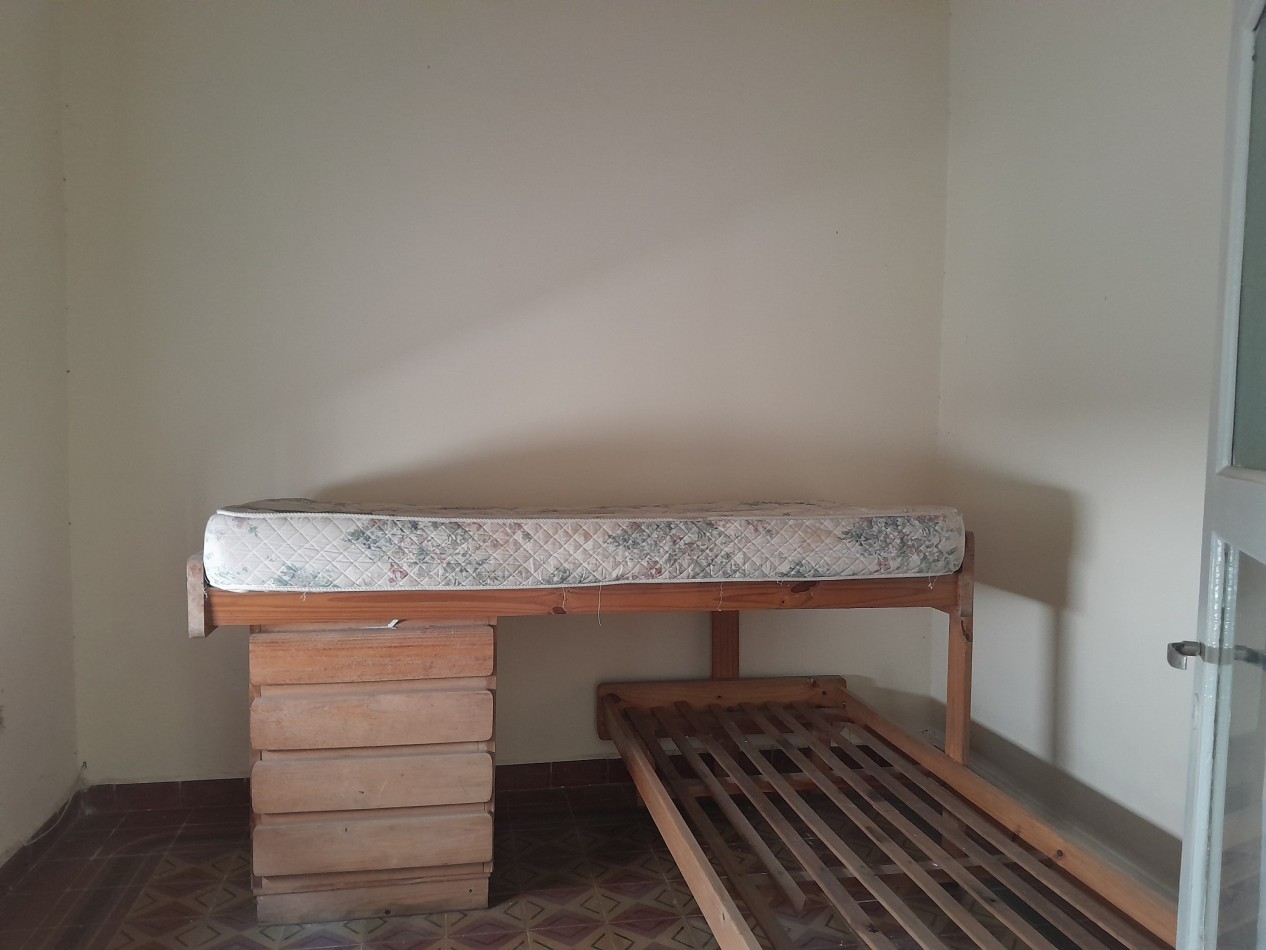 VENDO CASA 3 DORM.+ DEPARTAMENTO. B° TALLERES SUD