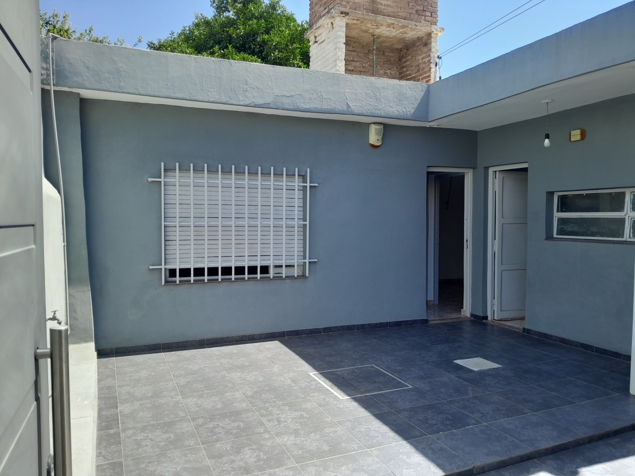 VENDO CASA 3 DORM.+ DEPARTAMENTO. B° TALLERES SUD