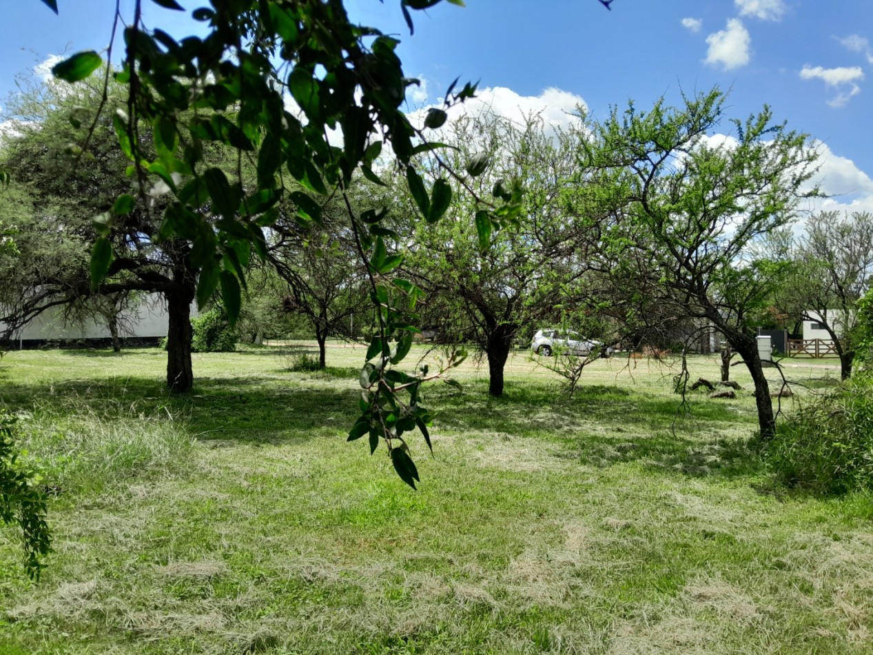 VENDO LOTE 476 M2 VILLA CATALINA 1° ETAPA. EXCELENTE UBICACION!!!