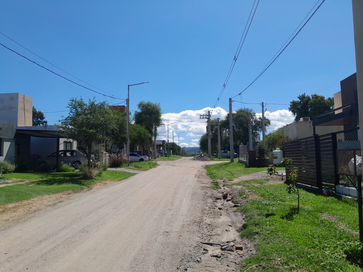 VENDO LOTE 300 m² - VILLA CATALINA. Etapa Eco Catalina. Escritura