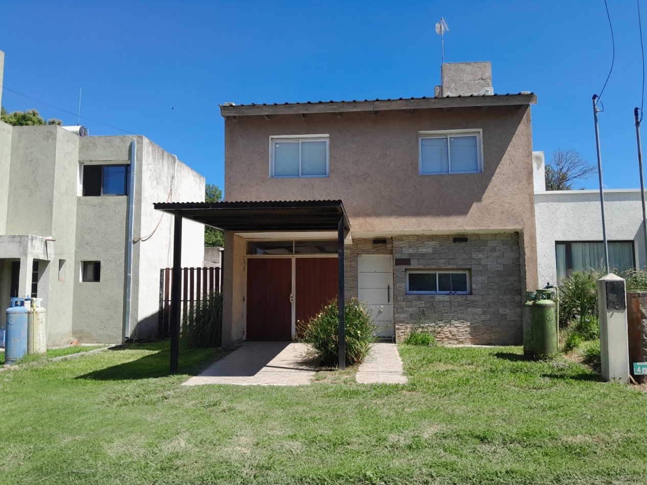 VENDO LOTE 300 m² - VILLA CATALINA. Etapa Eco Catalina. Escritura